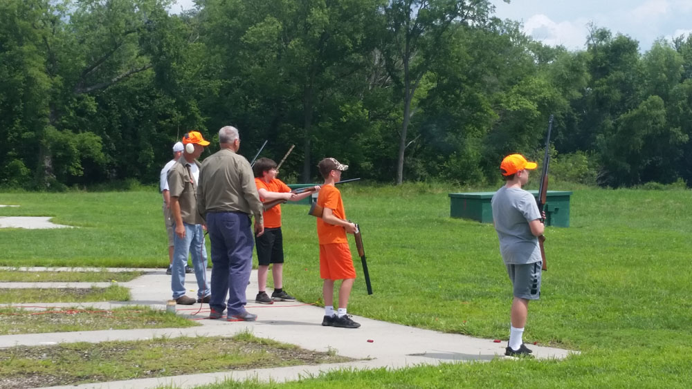 Youth bows by Barnett a great way to get kids into shooting - Texas Hunting  & Fishing