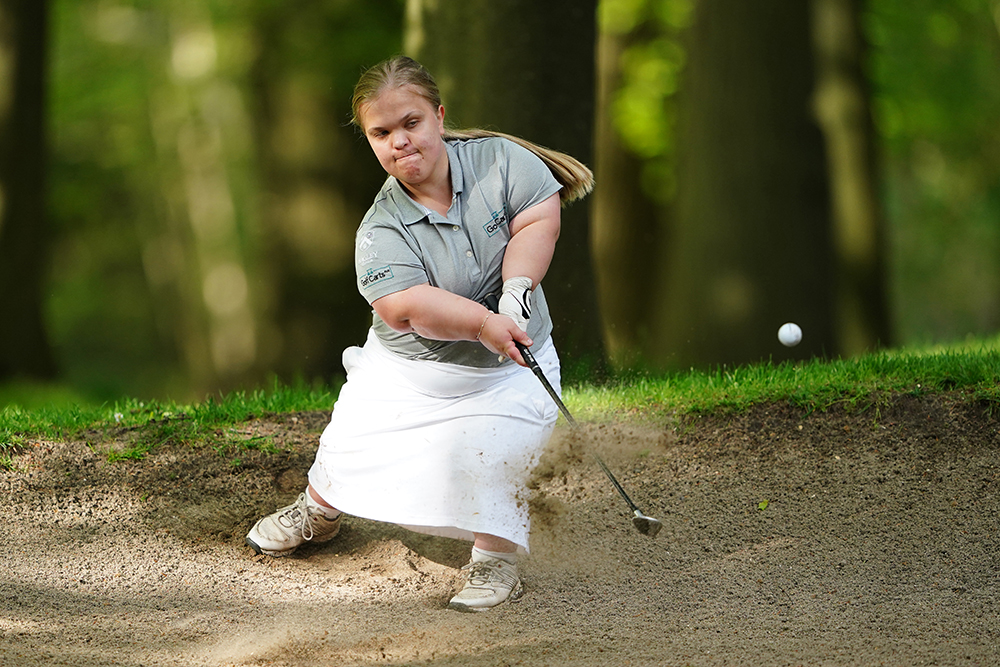 Golf caddies could get independent contractor status under new measure -  New Jersey Monitor